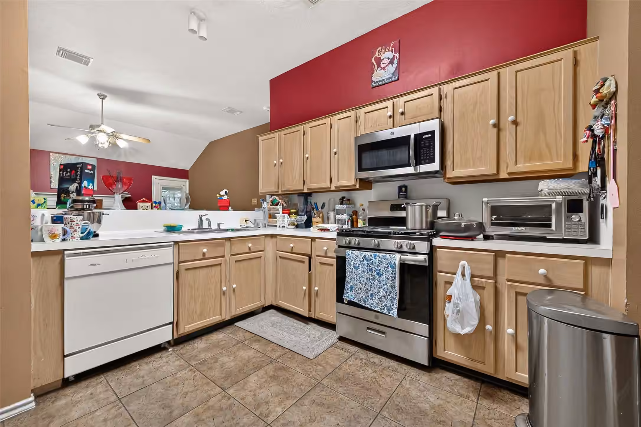 Photo 4 of 3501 Riverside Drive, Pearland, TX