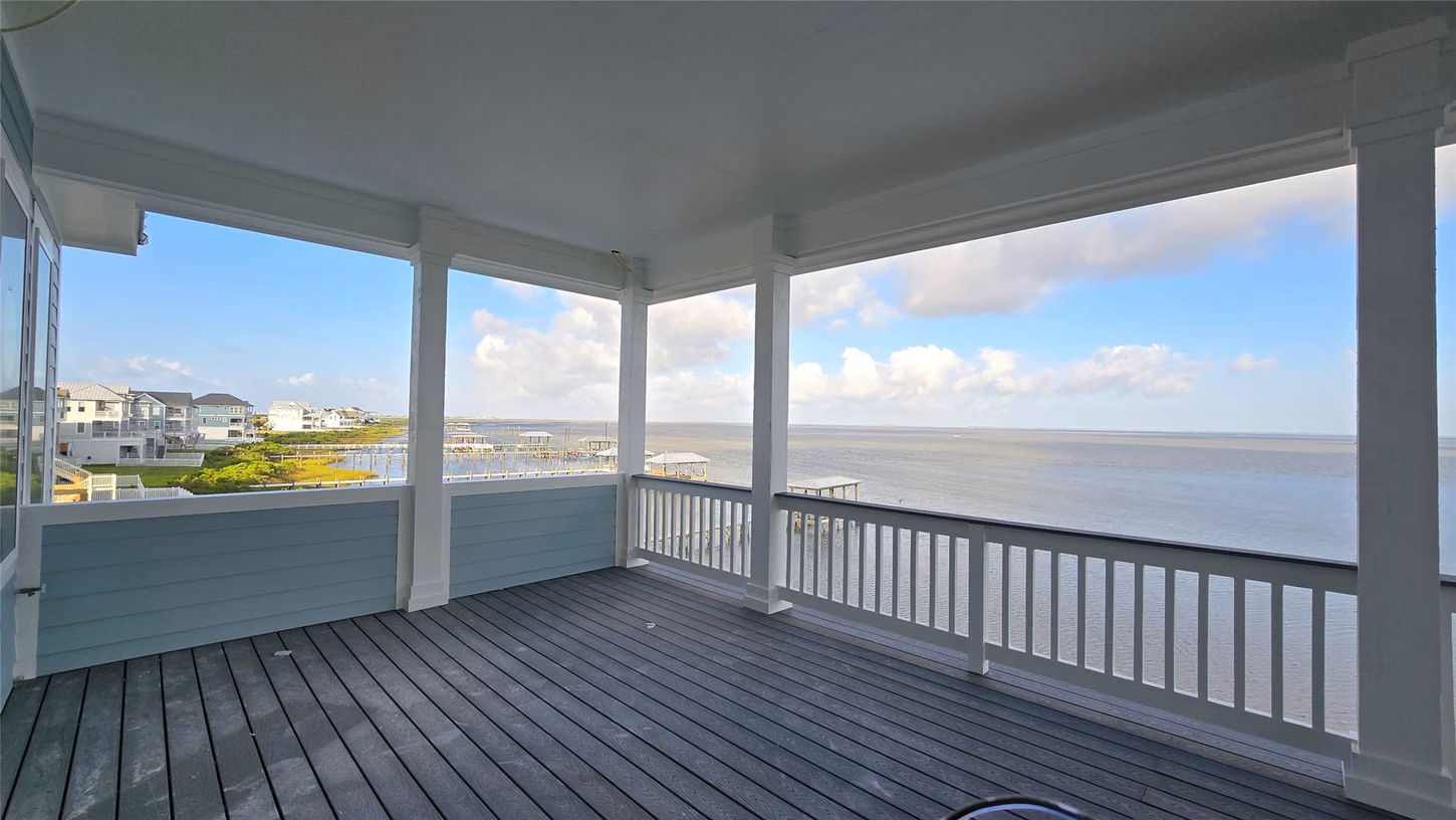 Photo 4 of 26638 Bay Water Drive, Galveston, TX
