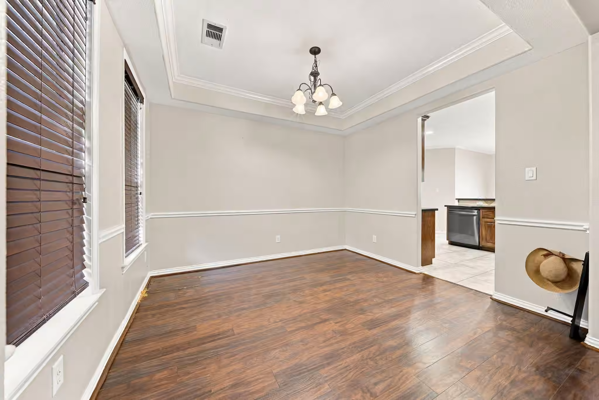 Photo 5 of 16104 Mcqueen Road, Conroe, TX