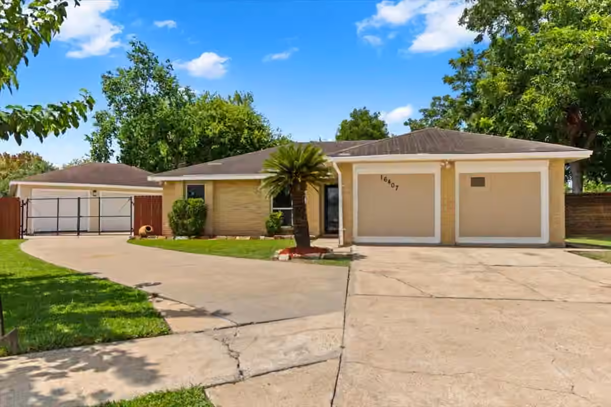 Photo of 16407 Valinda Court, Houston, TX 77083
