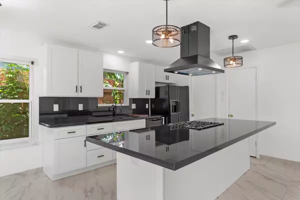 Photo 5 of 16407 Valinda Court, Houston, TX