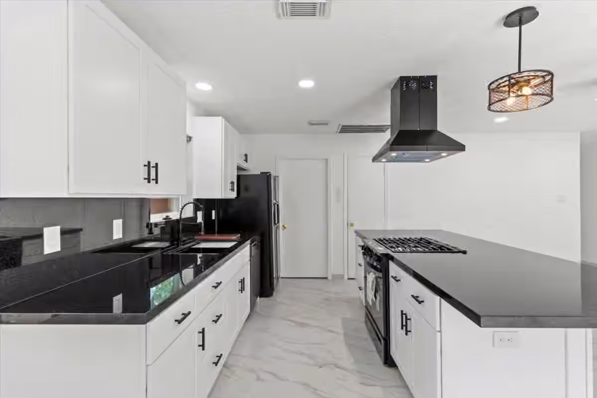 Photo 7 of 16407 Valinda Court, Houston, TX