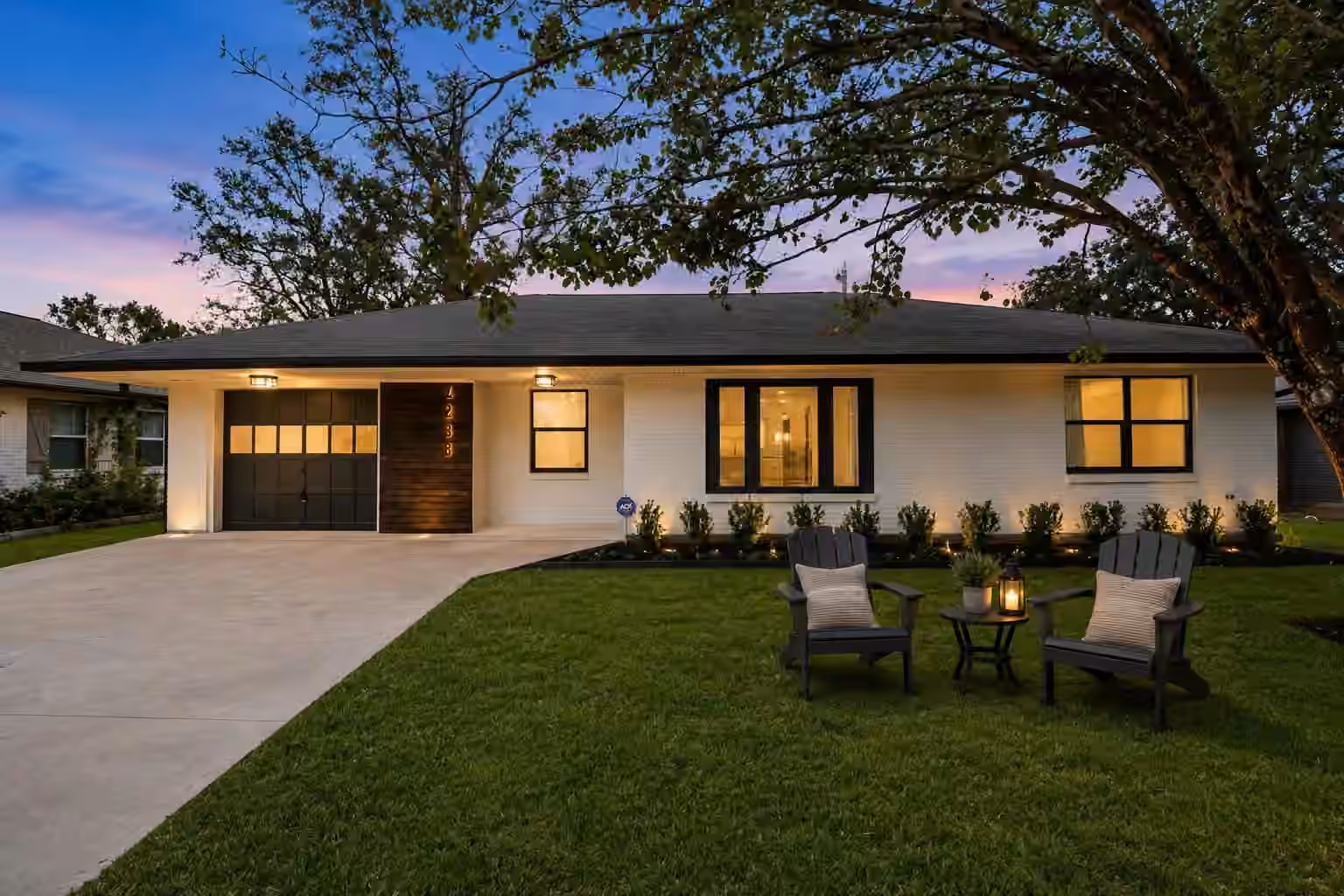 Photo of 4238 T C Jester Boulevard, Houston, TX 77018