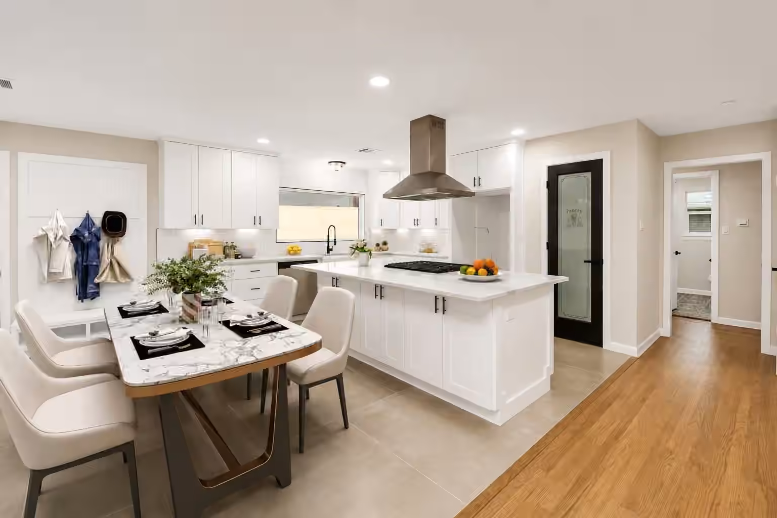 Photo 6 of 4238 T C Jester Boulevard, Houston, TX