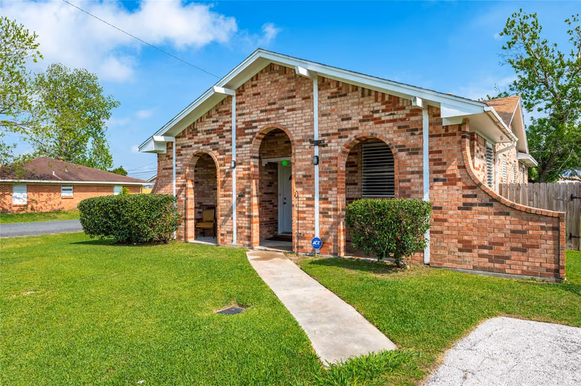 Photo of 6918 Woodrow Street, Texas City, TX 77591
