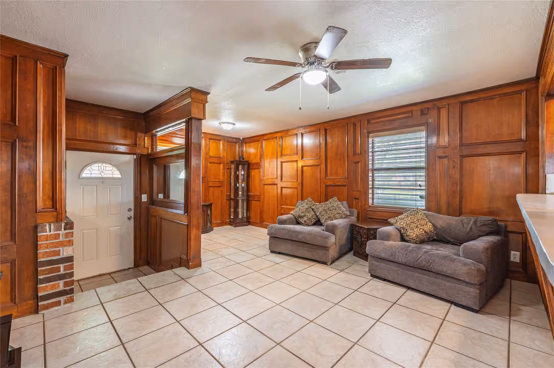 Photo 5 of 6918 Woodrow Street, Texas City, TX