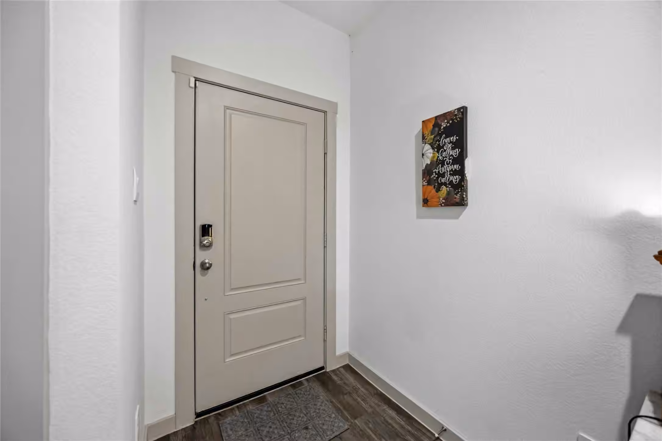 Photo 5 of 1029 Great Barracuda Lane, Alvin, TX