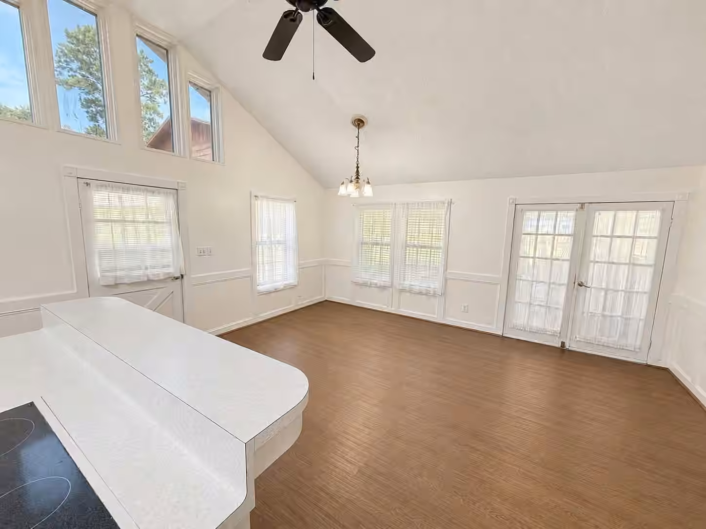 Photo 5 of 4902 Magnolia Lane, Old River Winfree, TX