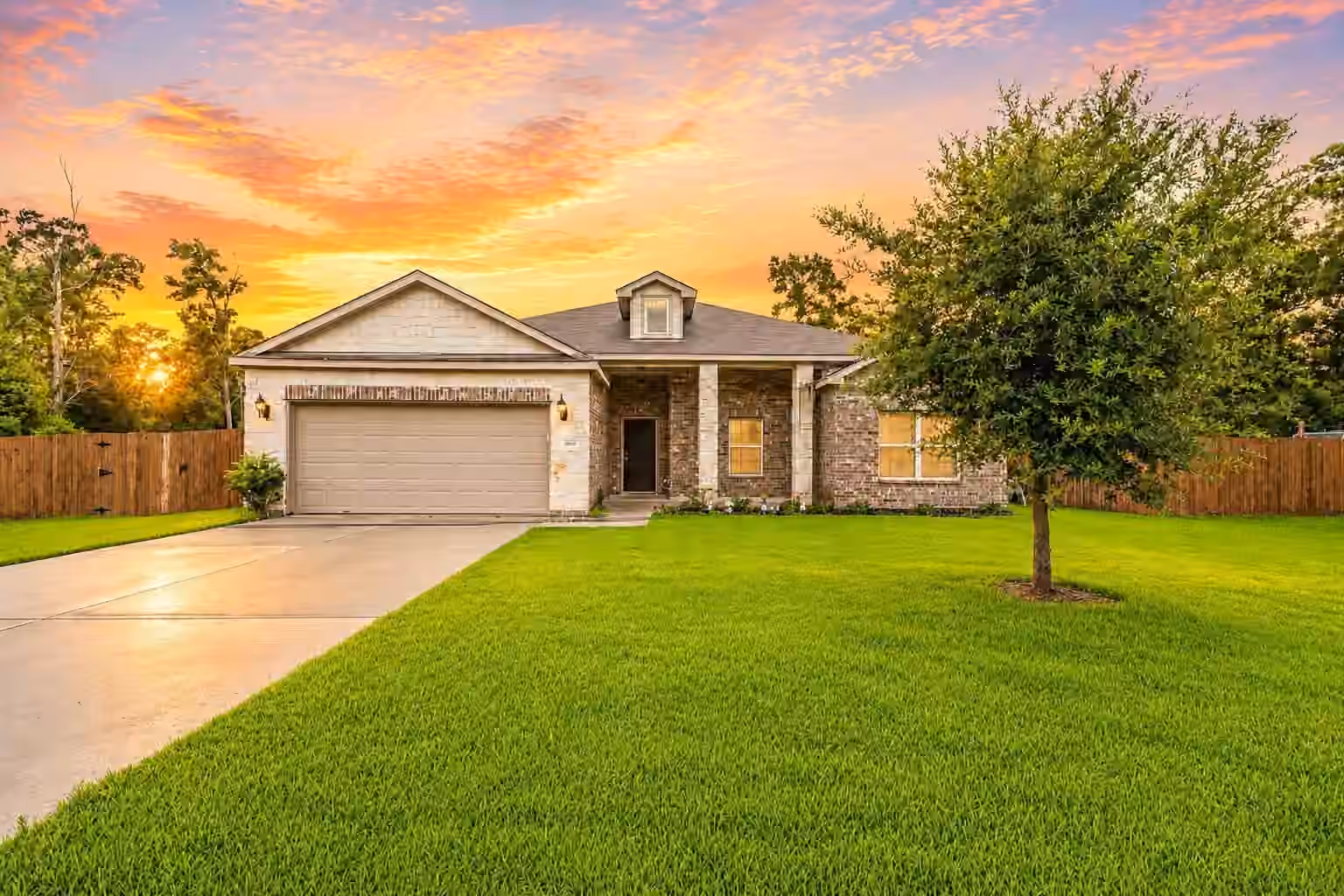 Photo of 9850 Hunter Springs, Conroe, TX