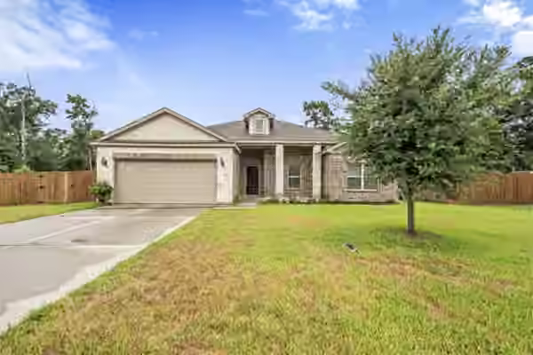 Photo 2 of 9850 Hunter Springs, Conroe, TX