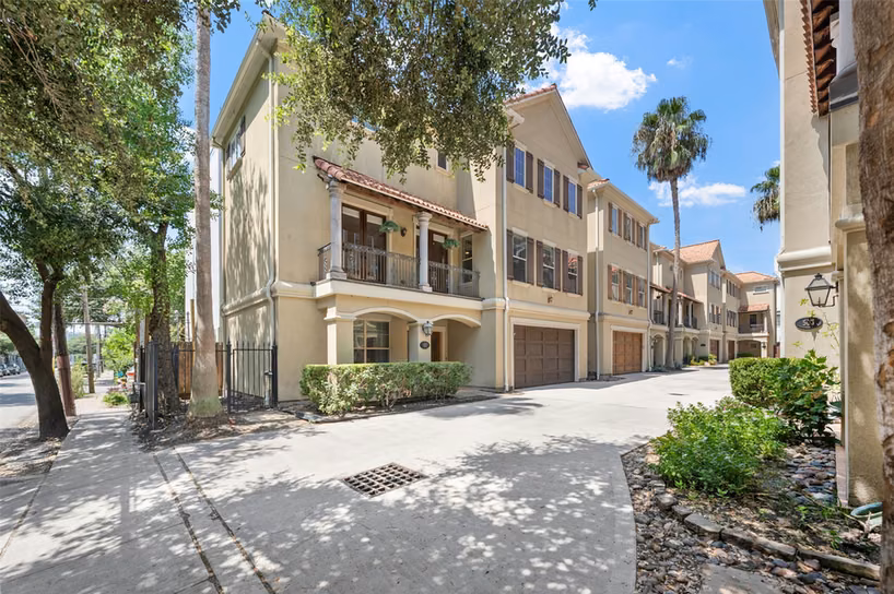 Photo of 427 Jackson Hill Street, Houston, TX