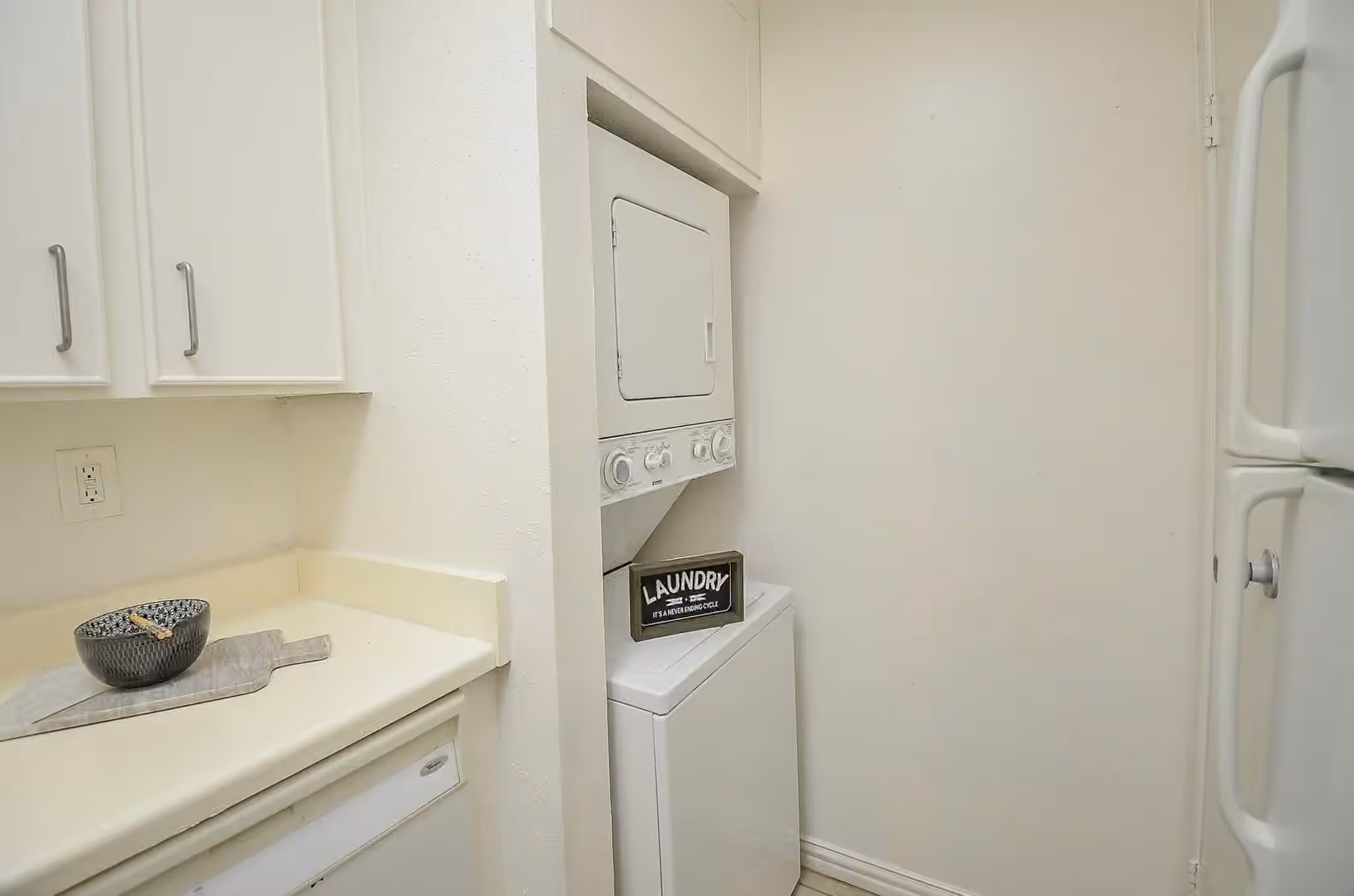 Photo 6 of 9707 Richmond Avenue 109, Houston, TX