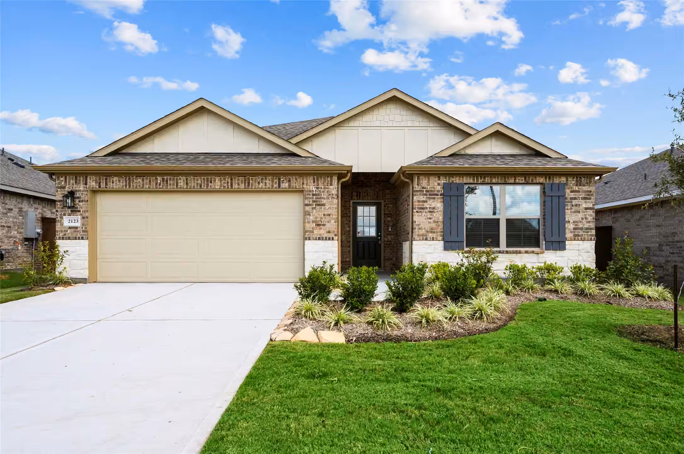 Photo 2 of 2123 Levant Lane, Baytown, TX