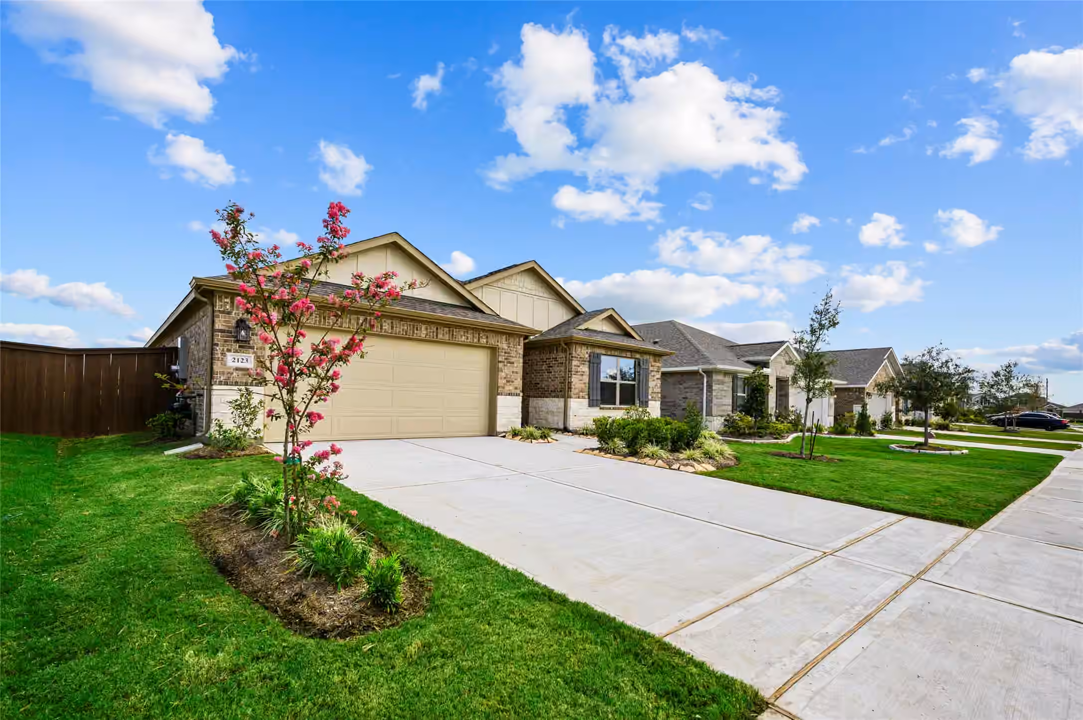 Photo 3 of 2123 Levant Lane, Baytown, TX