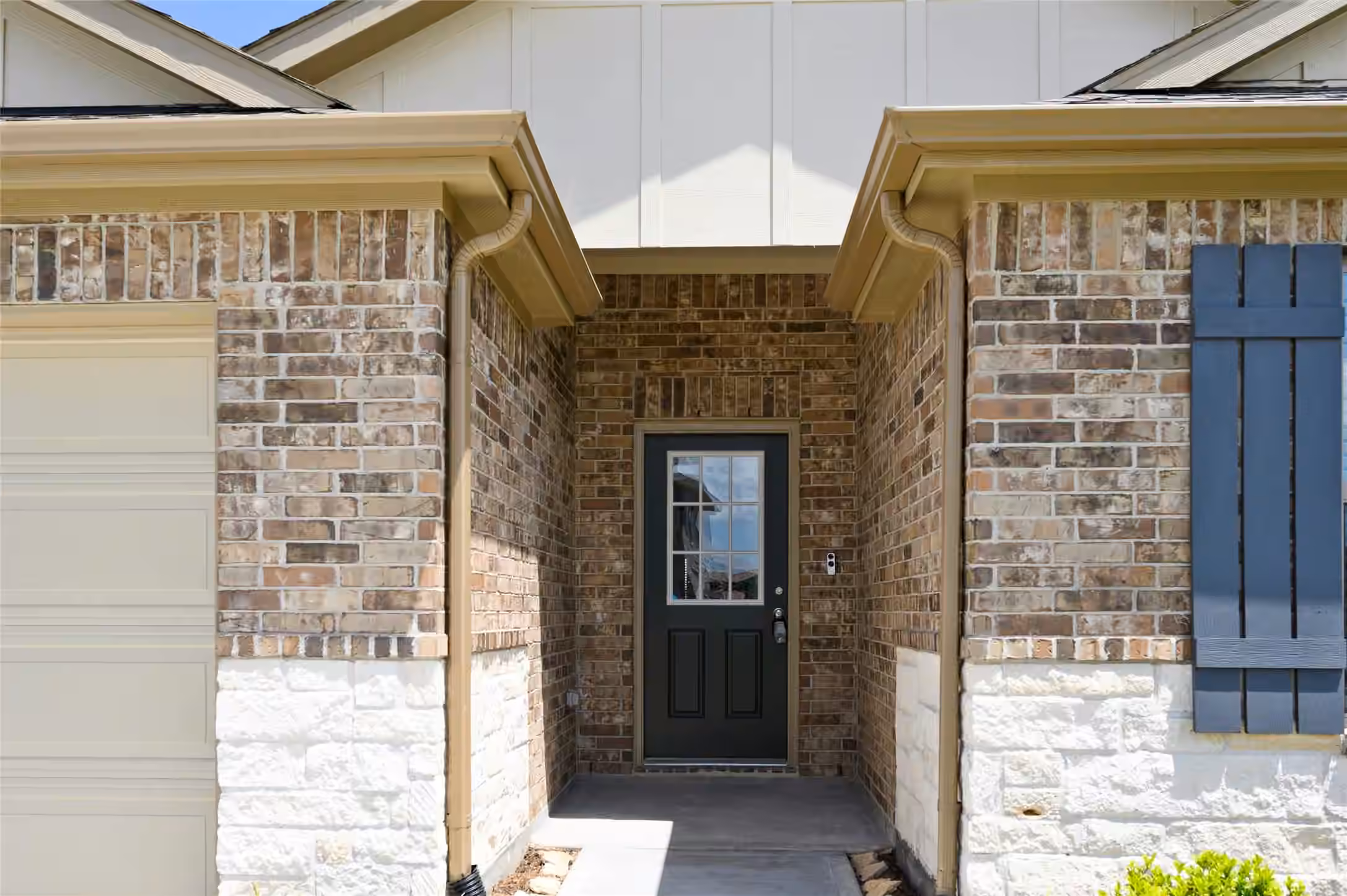 Photo 5 of 2123 Levant Lane, Baytown, TX