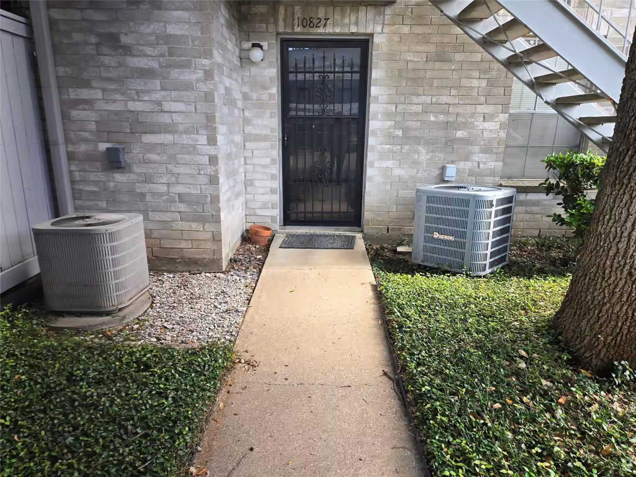 Photo of 10827 Braes Bend Drive 10827, Houston, TX