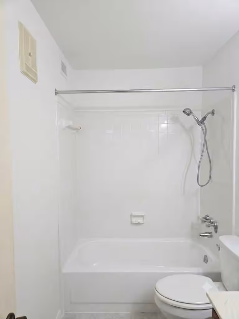 Photo 2 of 10827 Braes Bend Drive 10827, Houston, TX
