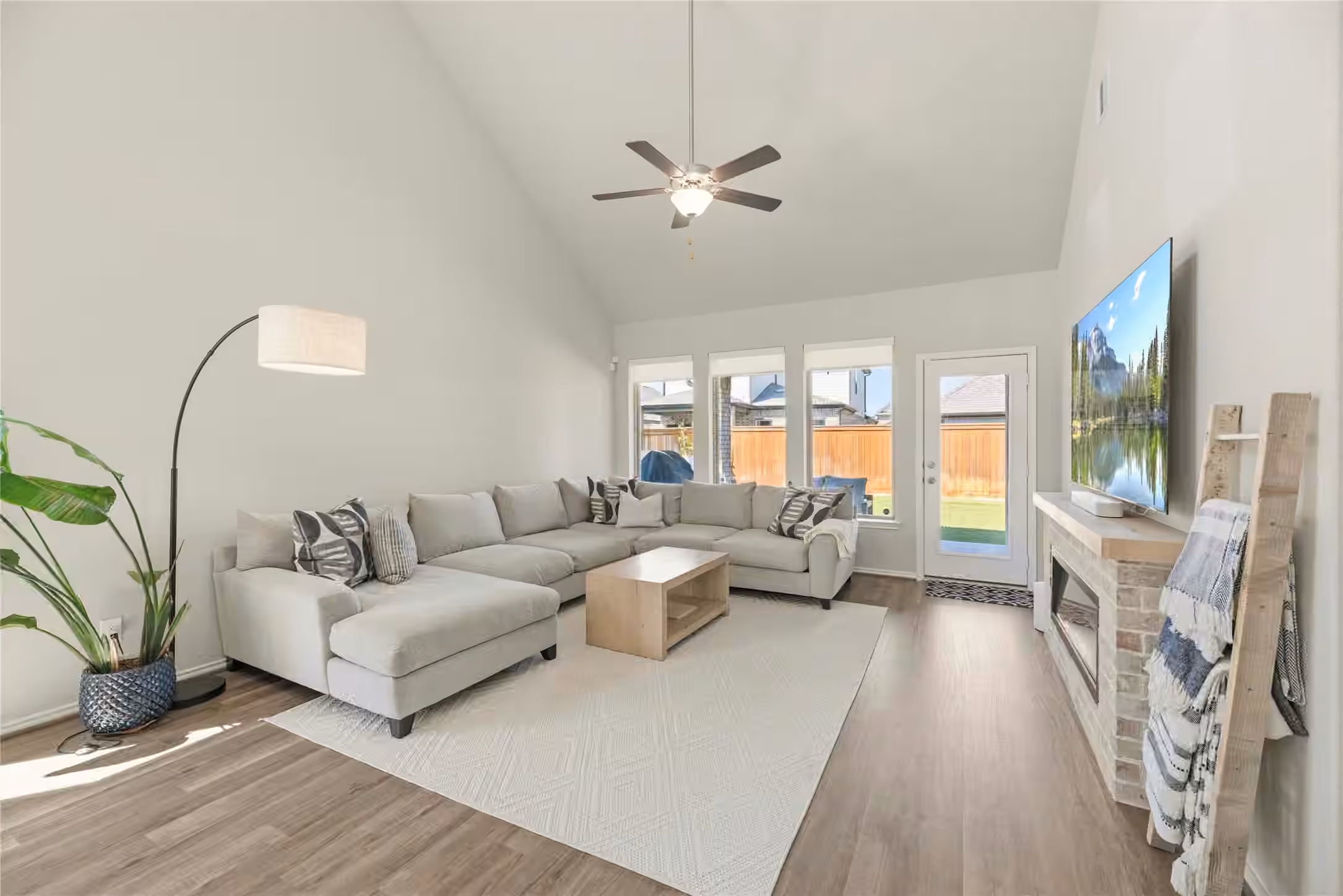 Photo 7 of 12914 Catfish River Court, Cypress, TX