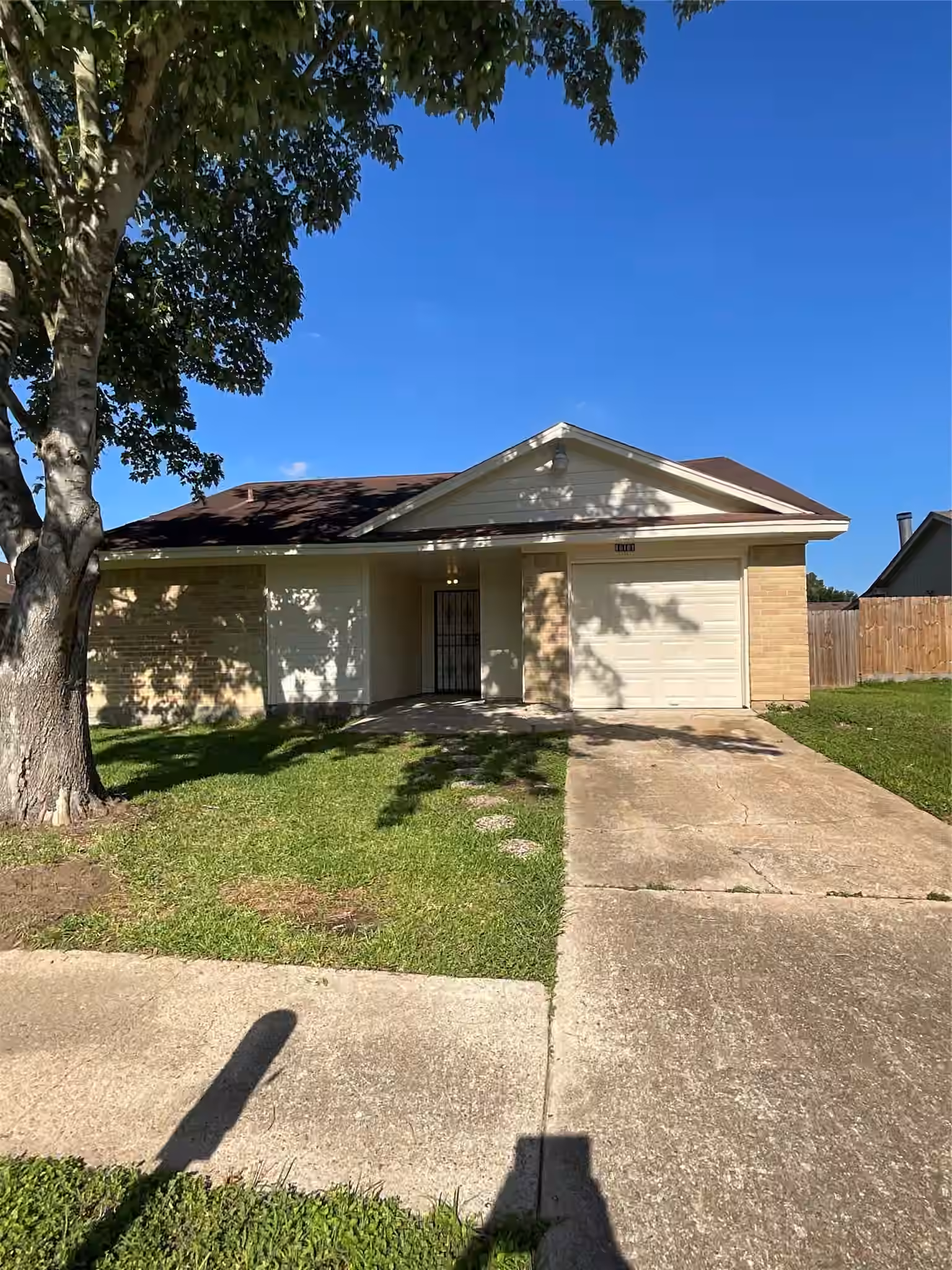 Photo of 16151 Coyridge Lane, Houston, TX 77053