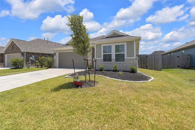 Photo 3 of 1207 Cavalry Junction Drive, Alvin, TX
