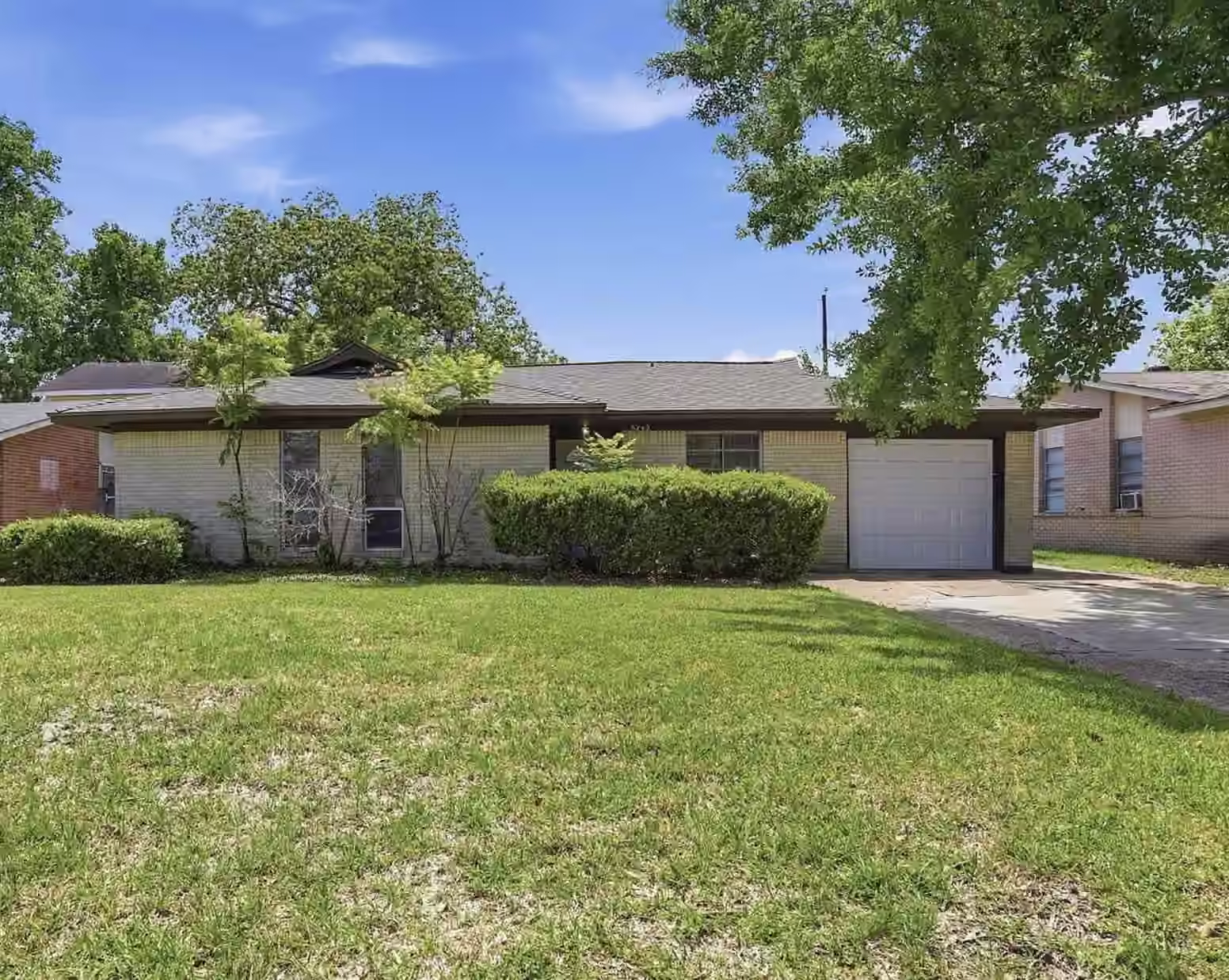 Photo of 5242 Grace Point Lane, Houston, TX 77048