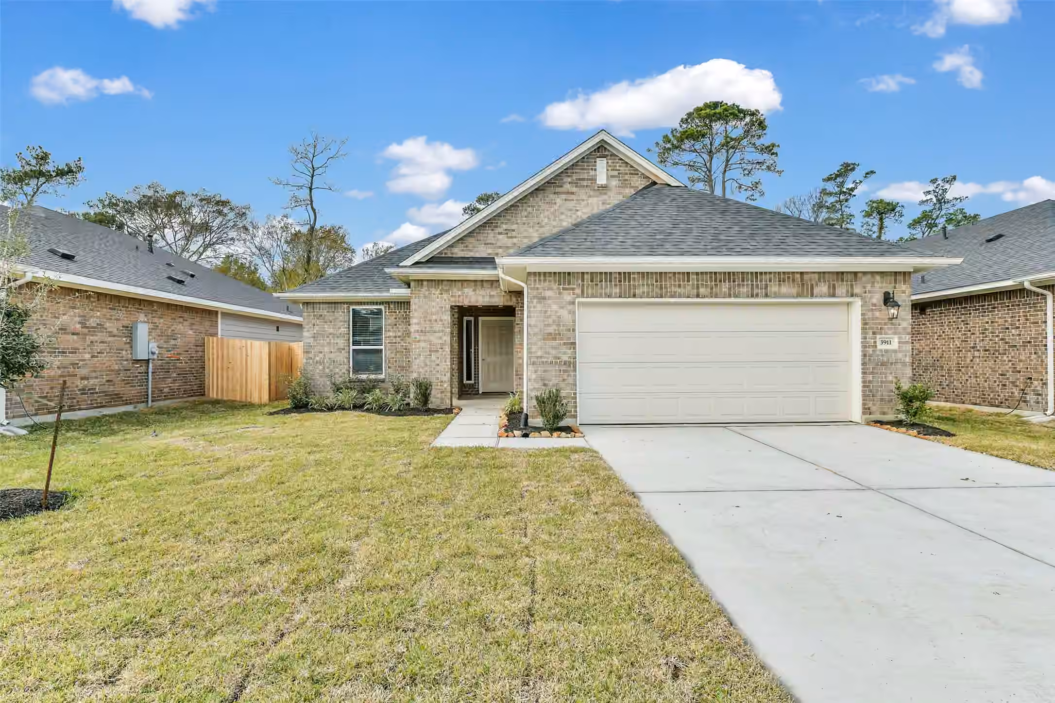 Photo 2 of 3911 Sugardale Street, Baytown, TX