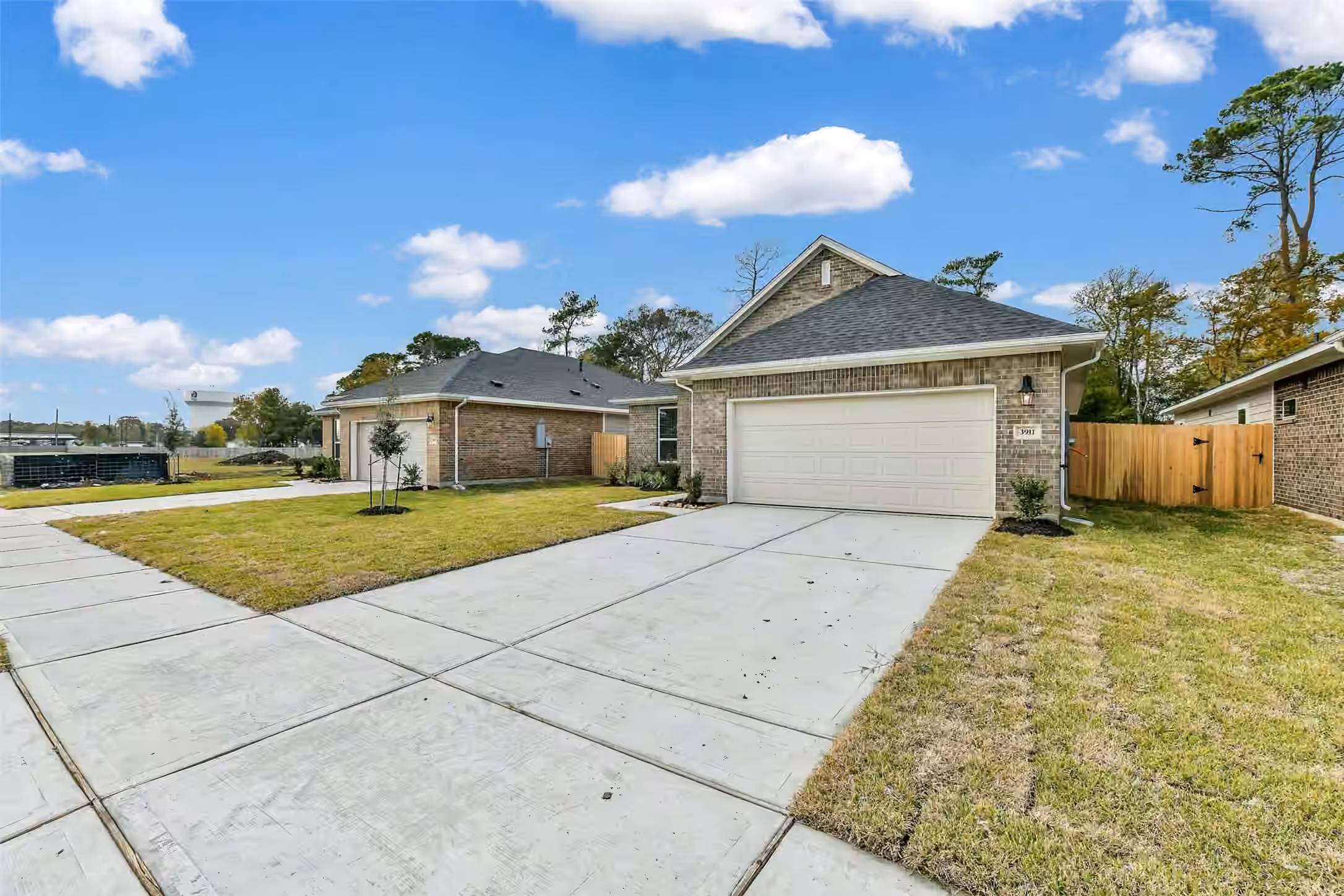 Photo 4 of 3911 Sugardale Street, Baytown, TX