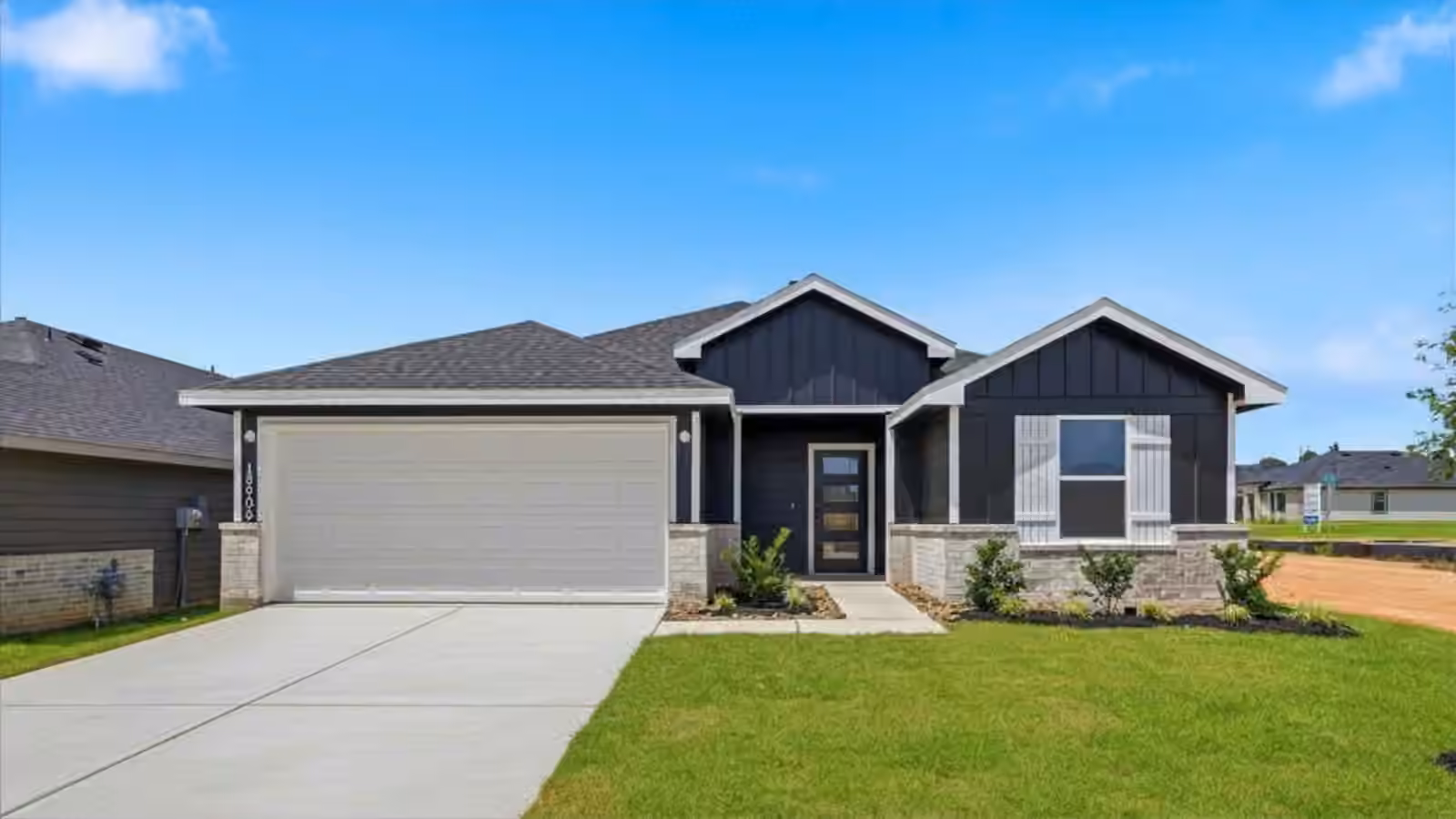 Photo of 15906 Maybelle Street, Montgomery, TX 77316