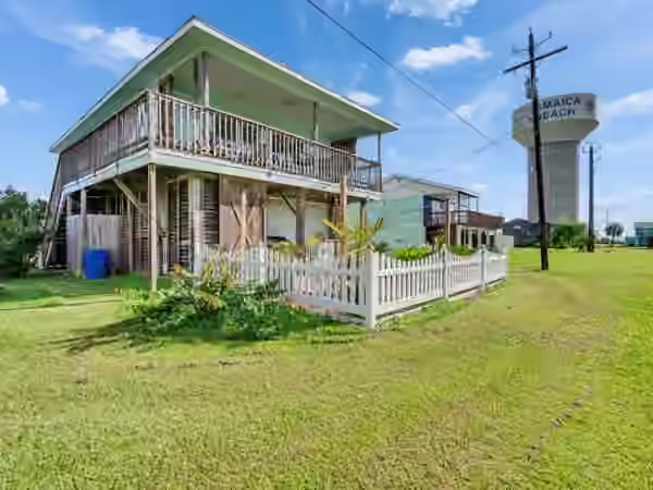 Photo 2 of 16531 Lewis Scott Road, Jamaica Beach, TX