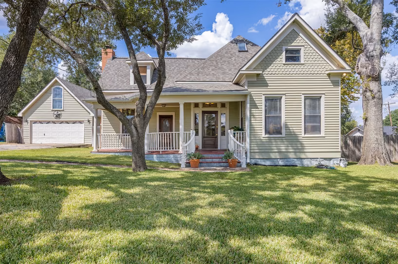 Photo of 222 N Harris Street, Bellville, TX