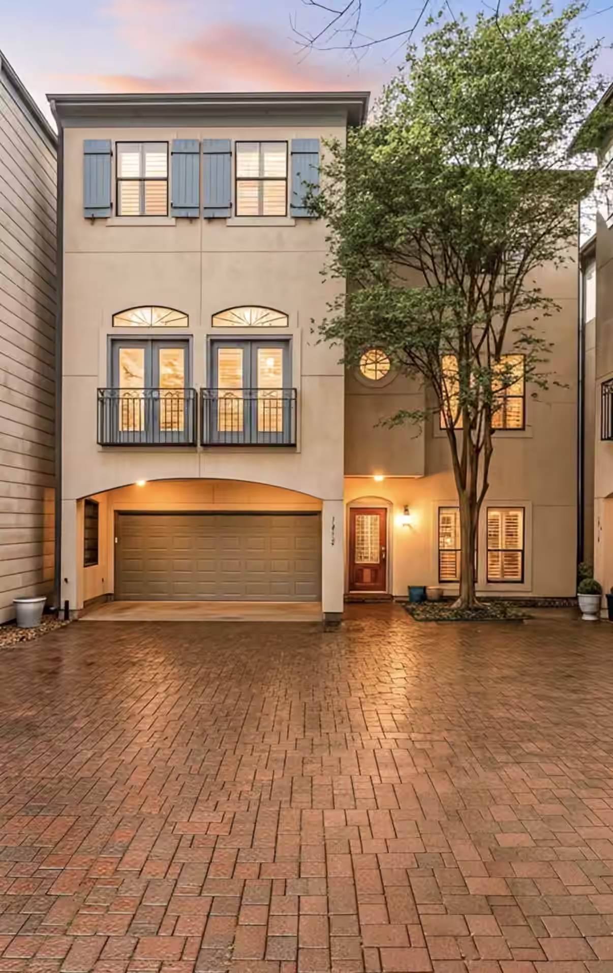 Photo of 1918 W Bell Street, Houston, TX
