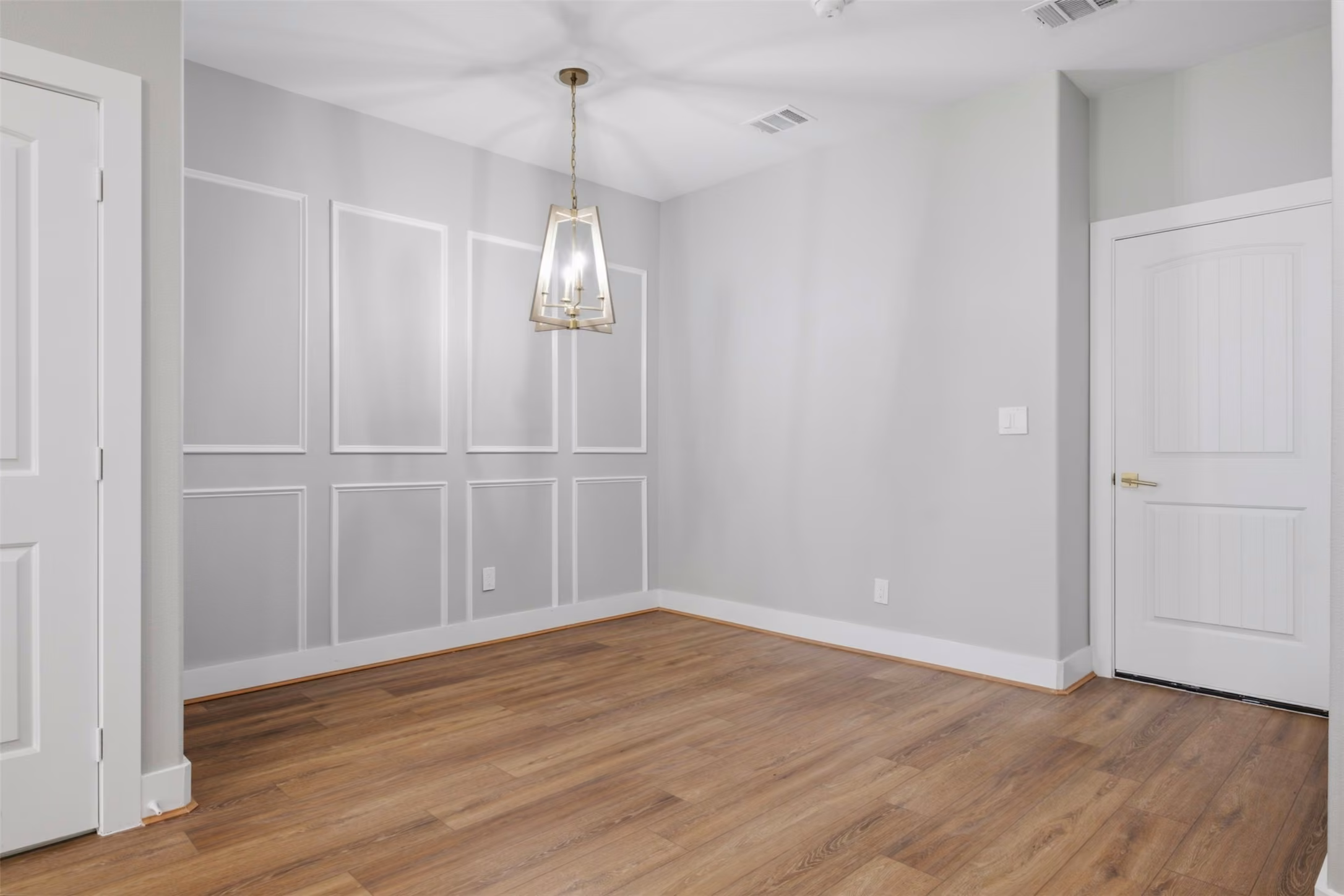Photo 4 of 8121 Venus Street, Houston, TX