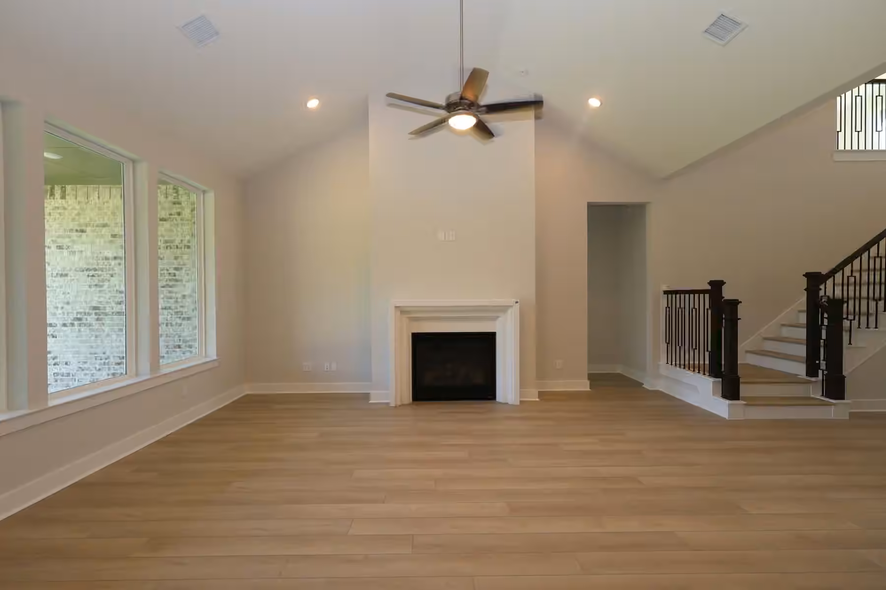 Photo 5 of 14327 Moonlit Creek Court, Montgomery, TX