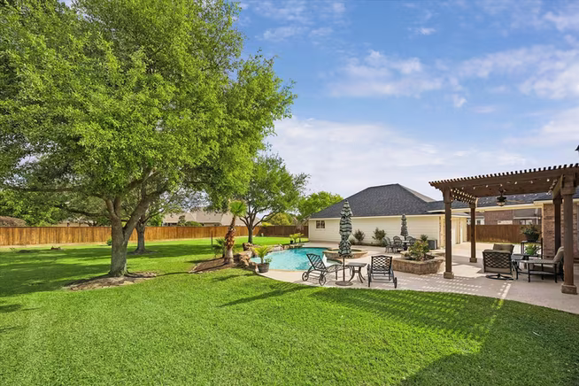 Photo 7 of 20810 E Cameron Ridge Drive, Cypress, TX