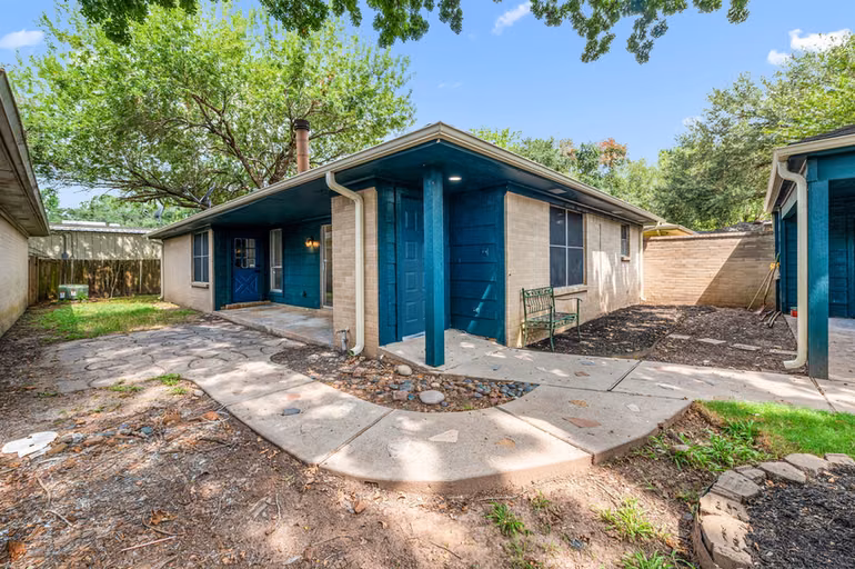 Photo 3 of 1908 Chelsea Court, Rosenberg, TX