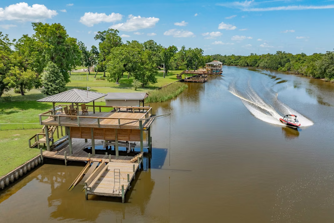 Photo 2 of 2170 County Road 506, Brazoria, TX