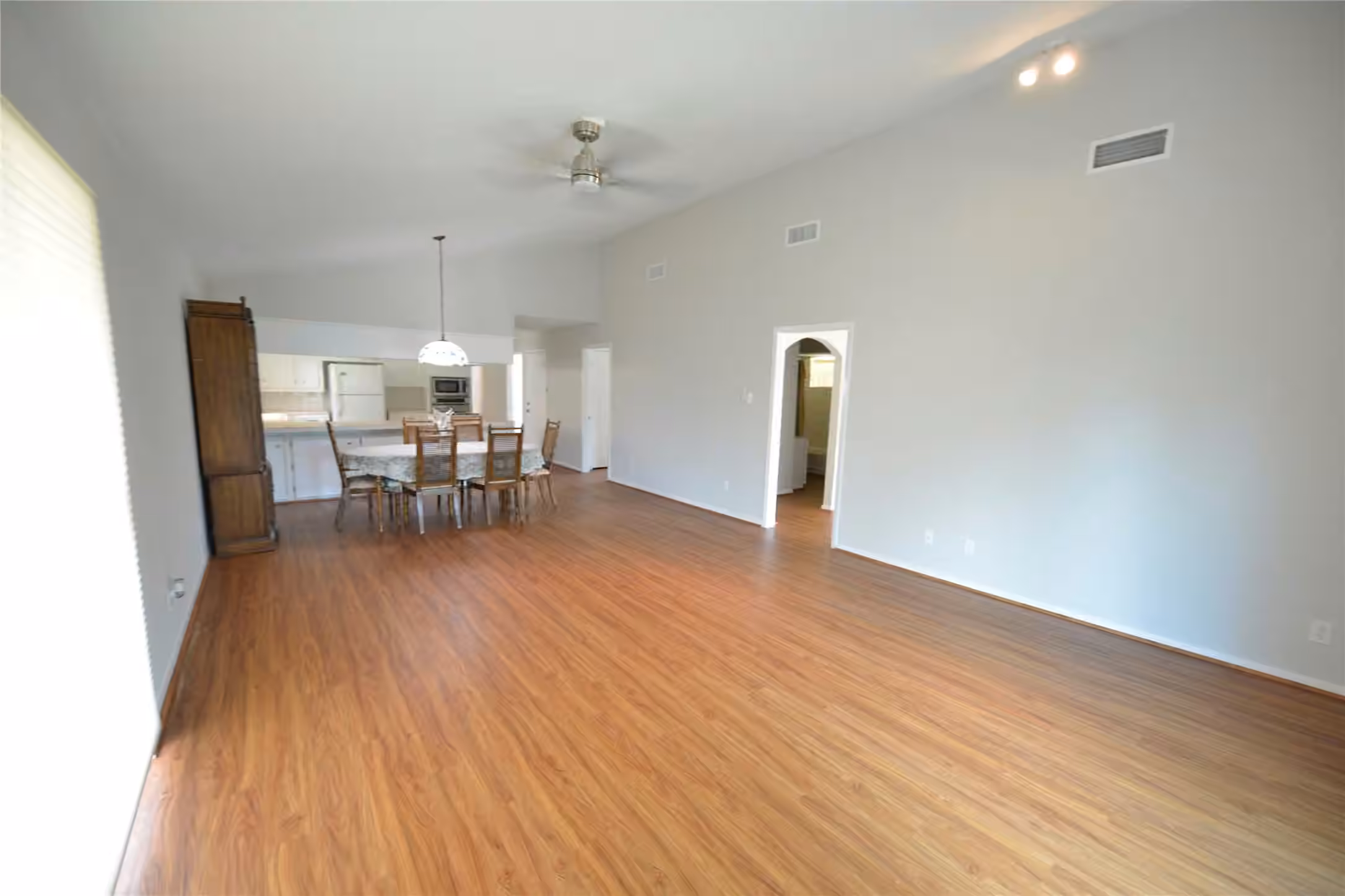 Photo 7 of 247 Selkirk Drive, Bay City, TX