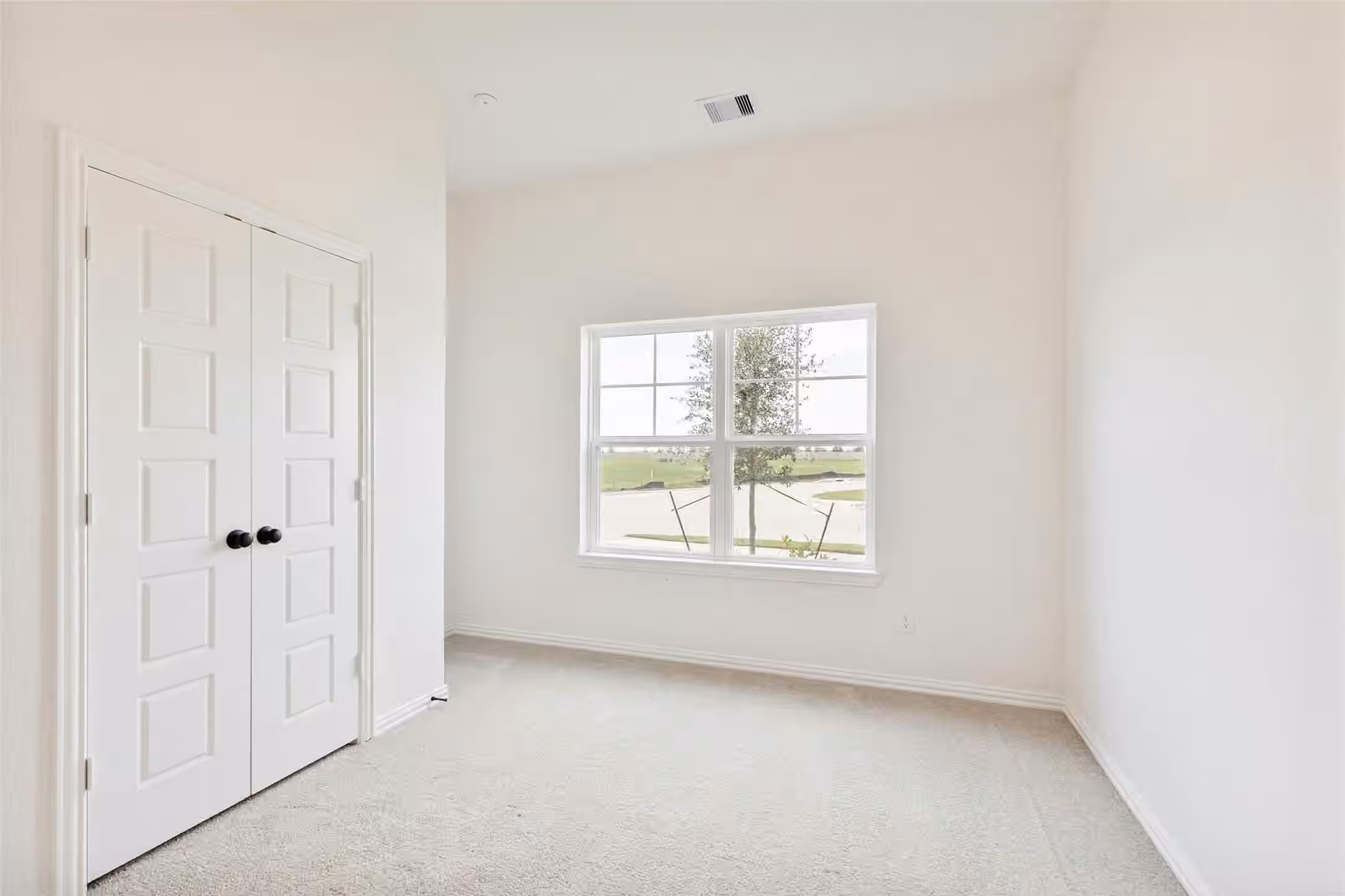 Photo 4 of 2802 Caspian Creek Lane, Iowa Colony, TX