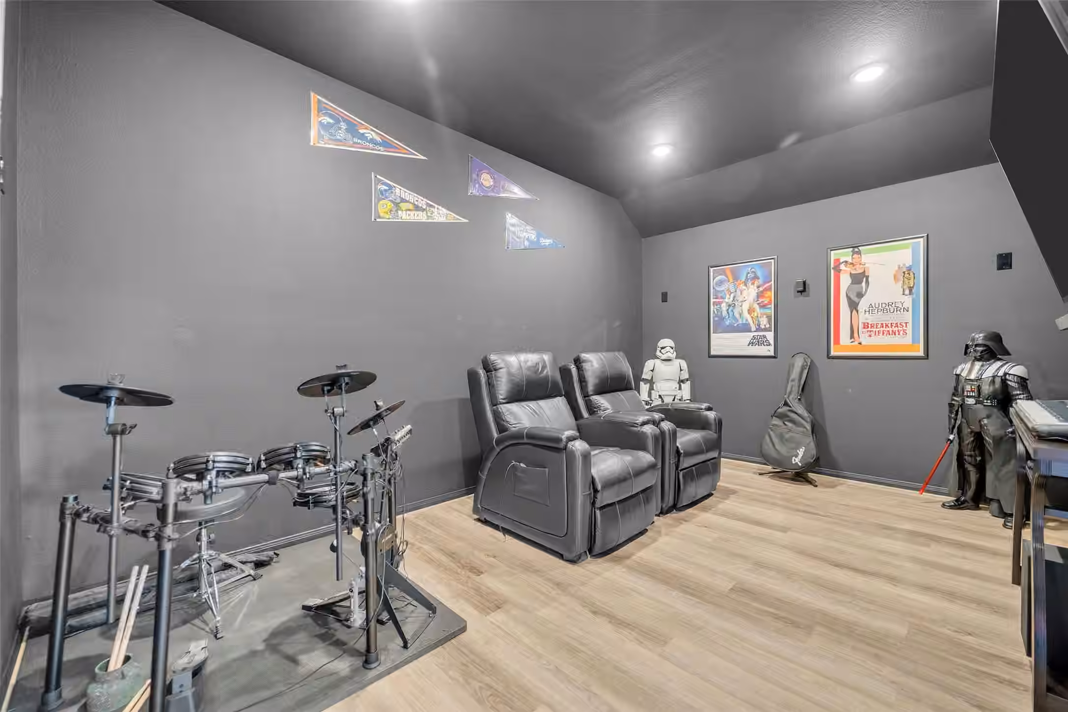 Photo 3 of 2819 Wilde Redbud Lane, Conroe, TX