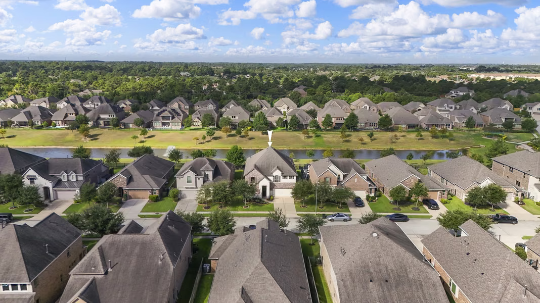Photo 3 of 9011 Gardenia Meadow Lane, Spring, TX