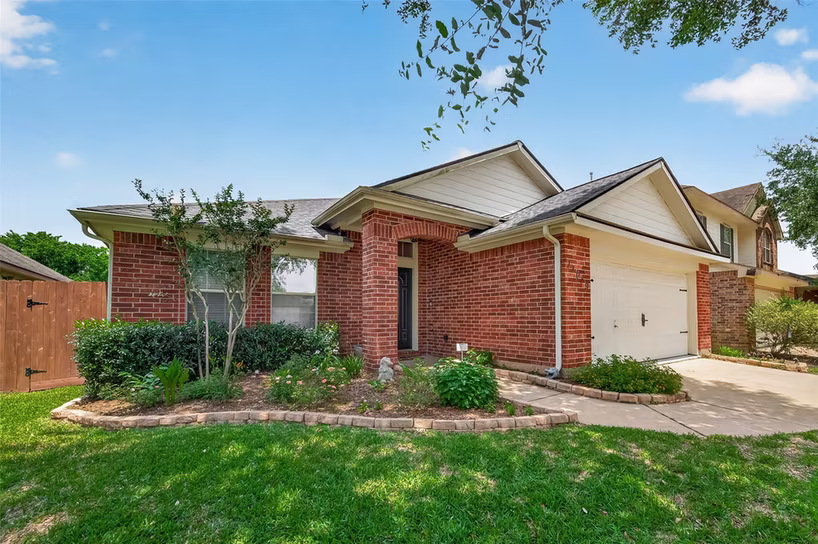 Photo 2 of 11019 N Auden Circle, Missouri City, TX