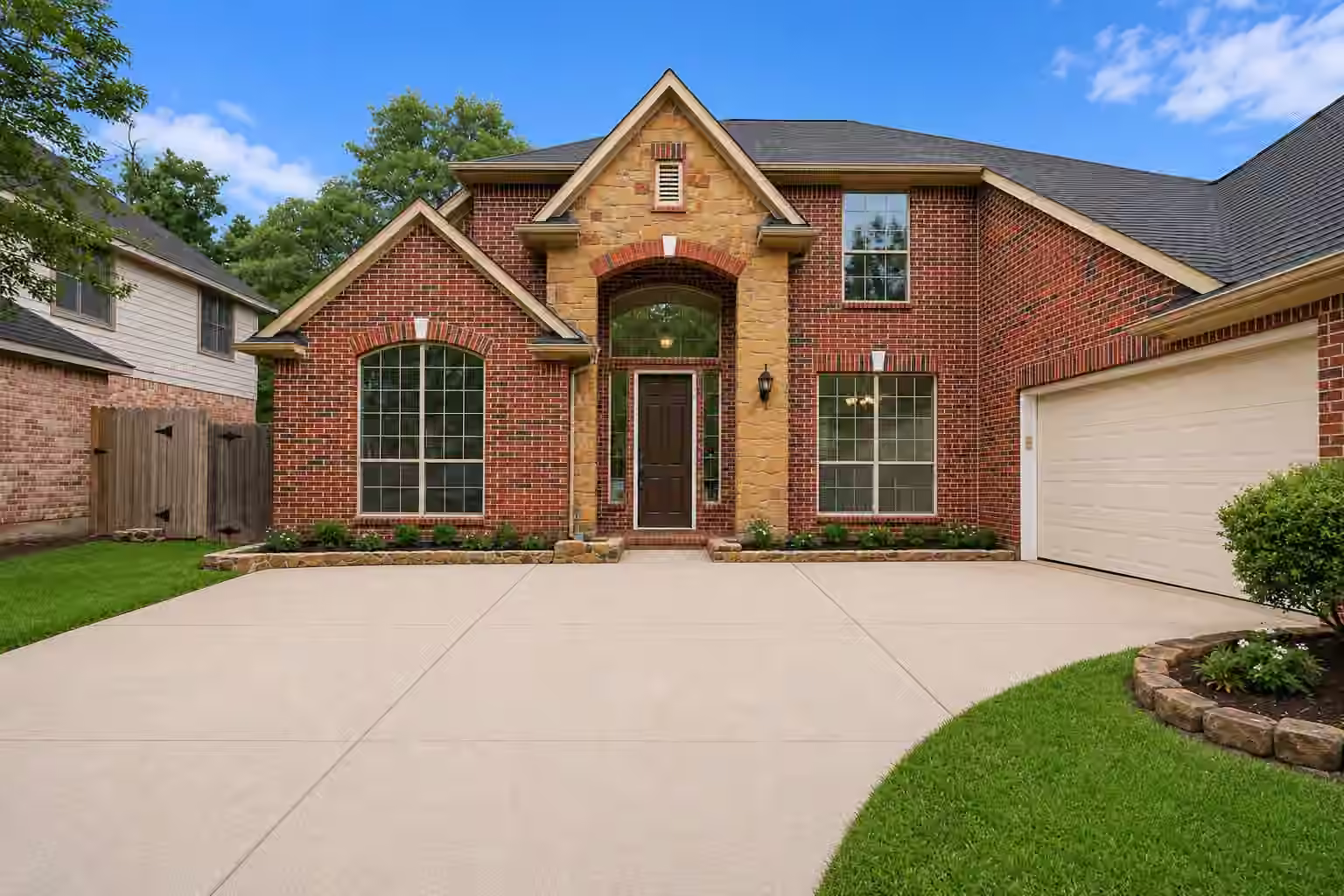 Photo 2 of 3314 Crimson Maple Court, Houston, TX