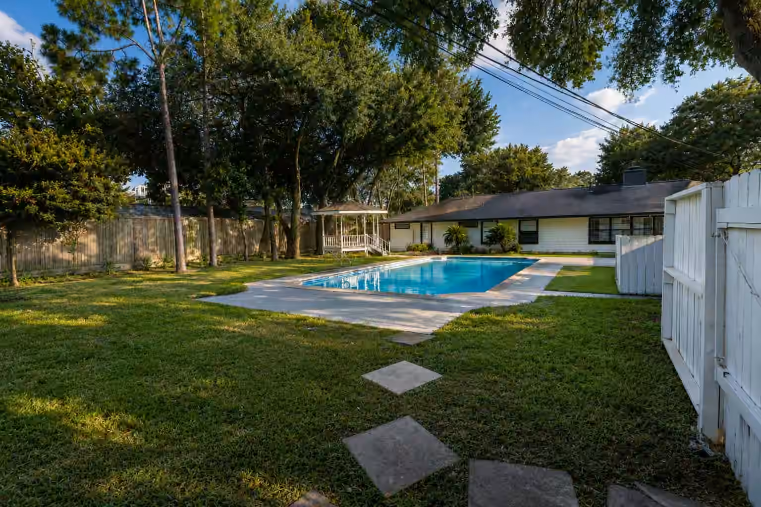 Photo 3 of 5666 Willers Way, Houston, TX