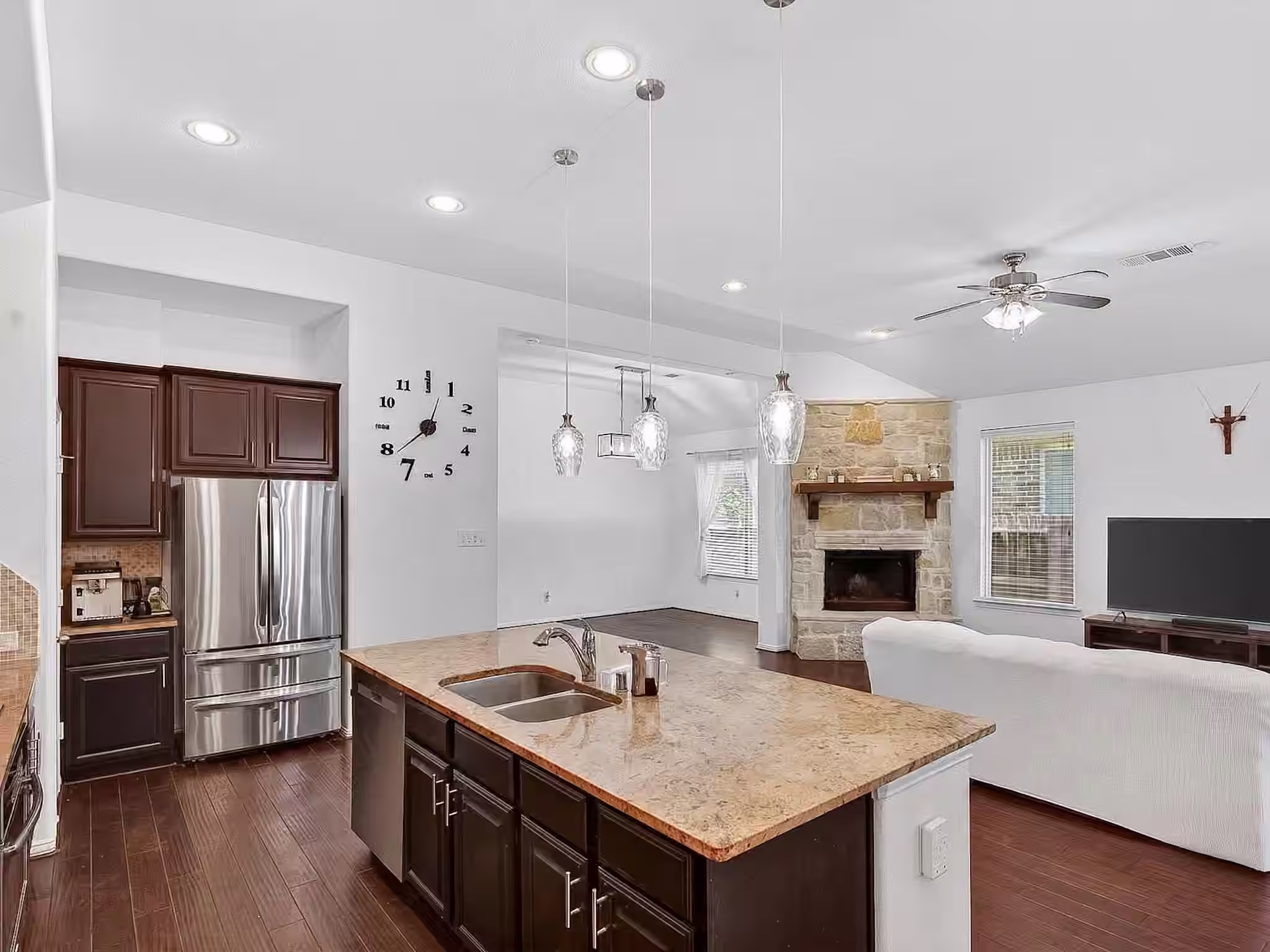 Photo 5 of 6006 Hedgepark Drive, Richmond, TX
