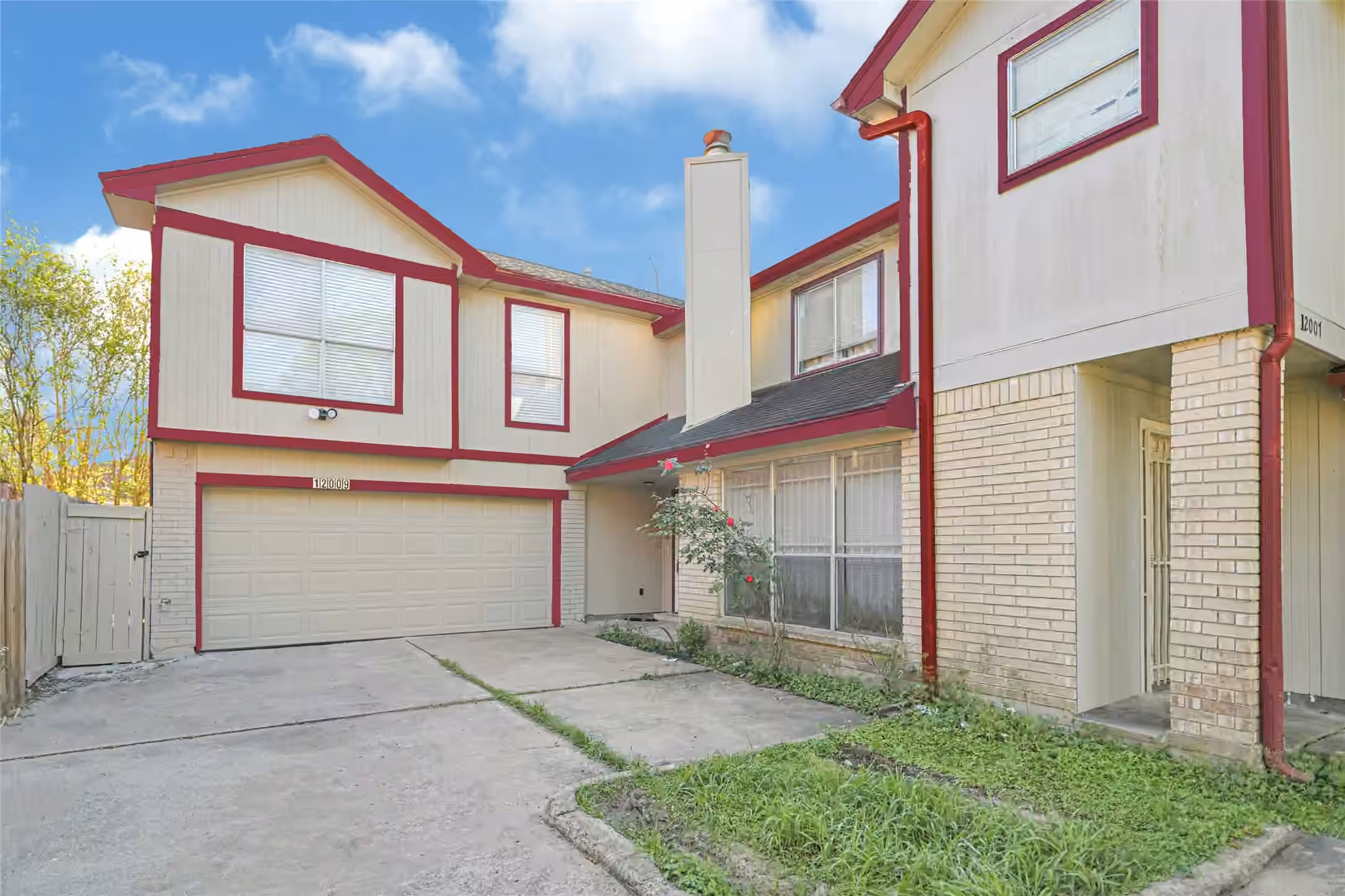 Photo 2 of 12009 Sandpiper Drive, Houston, TX