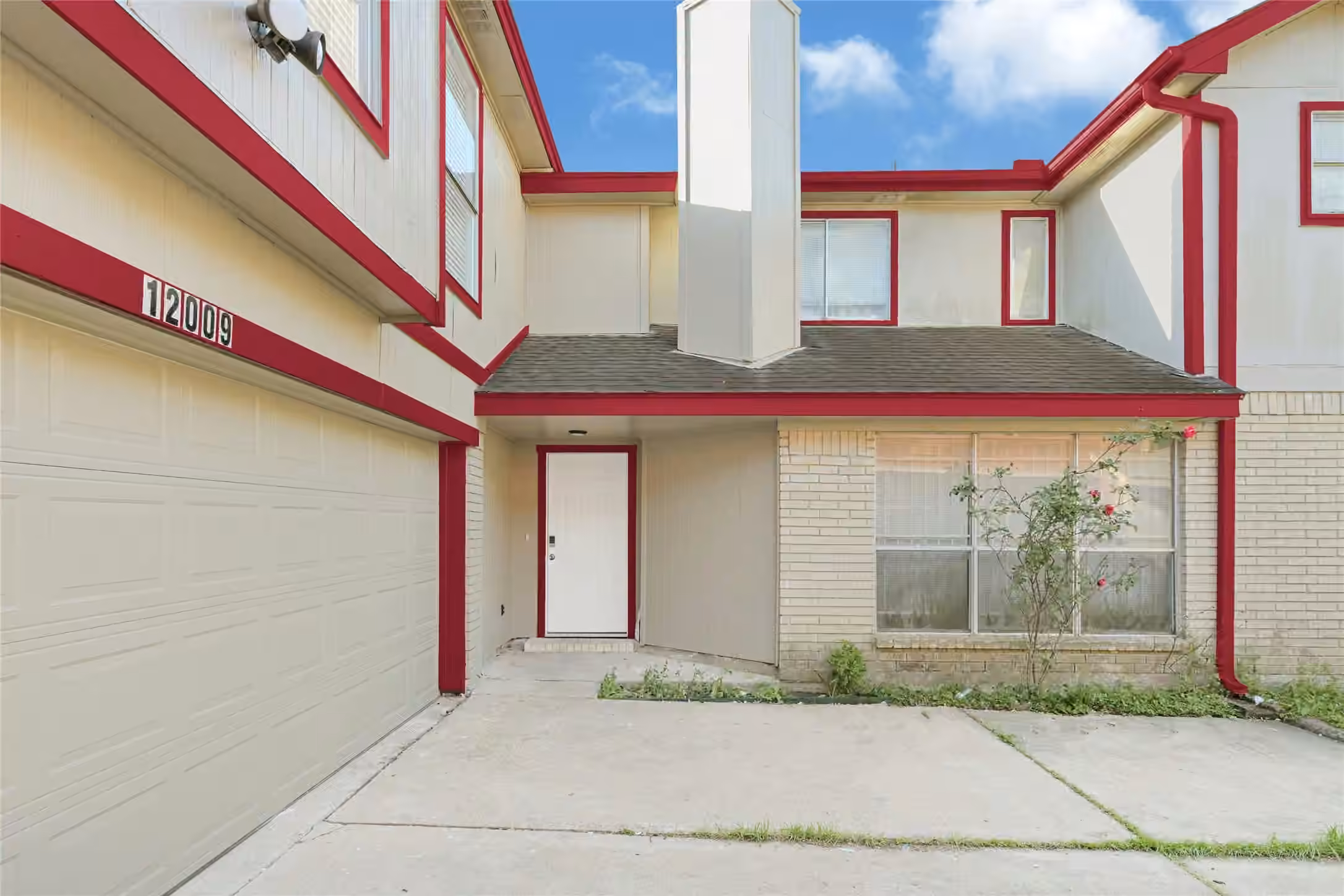 Photo 3 of 12009 Sandpiper Drive, Houston, TX