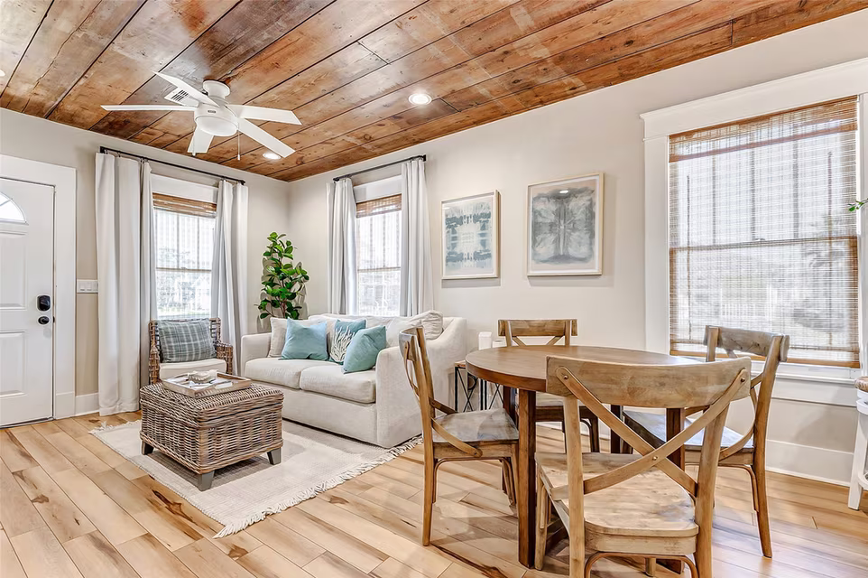 Photo 4 of 1602 40th Street, Galveston, TX