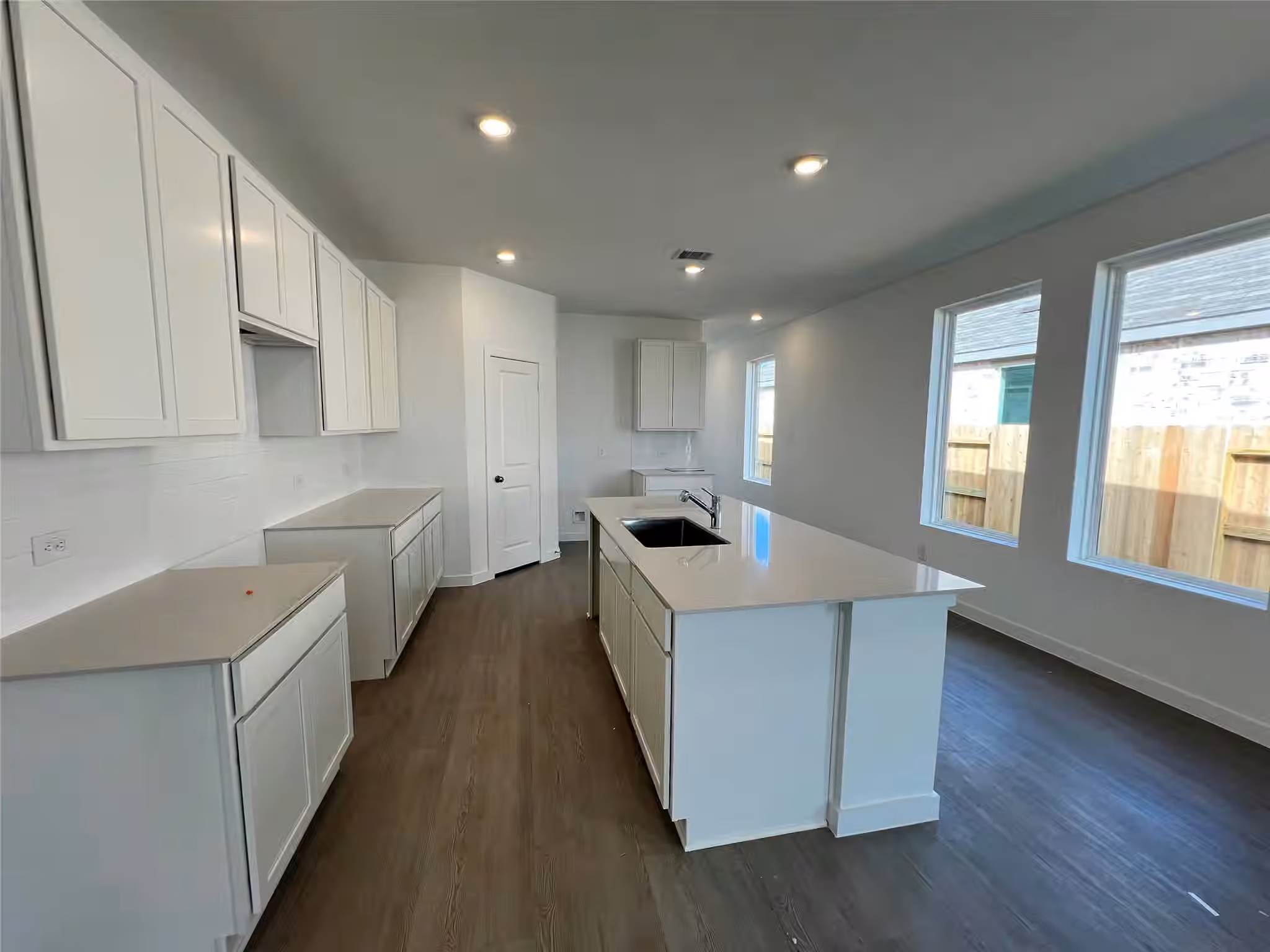 Photo 6 of 6818 Papillon Lane, Needville, TX