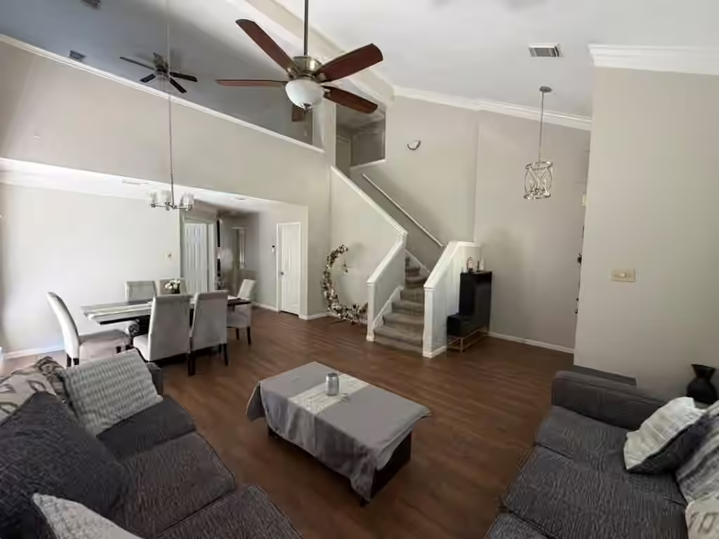 Photo 3 of 8011 Makaha Circle, Houston, TX