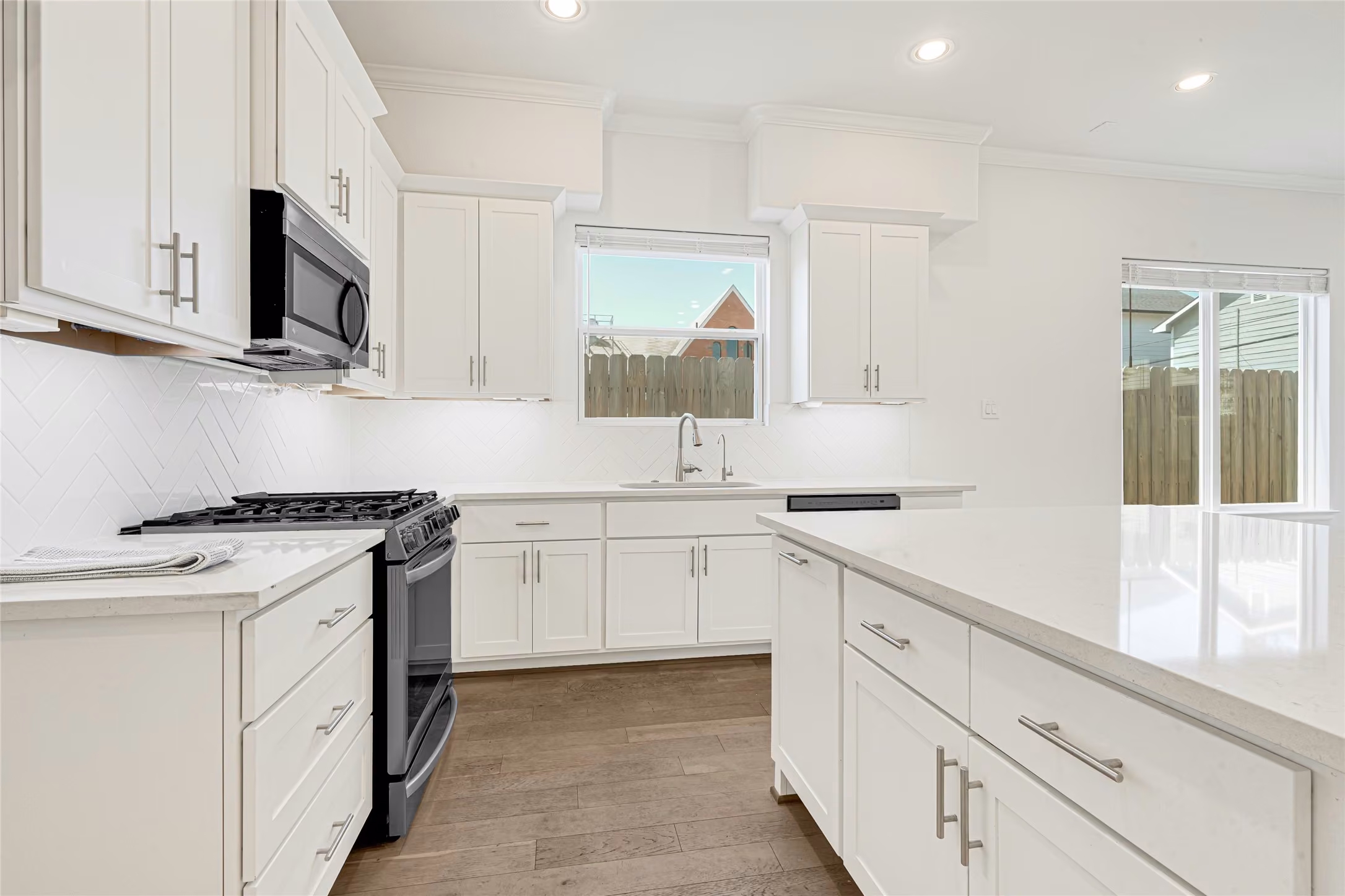 Photo 6 of 1119 Lawrence Street, Houston, TX